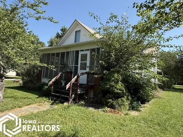 208 N Park ST, Olds, IA 52647