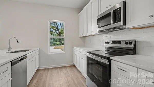 113 Little John RD, Statesville, NC 28625