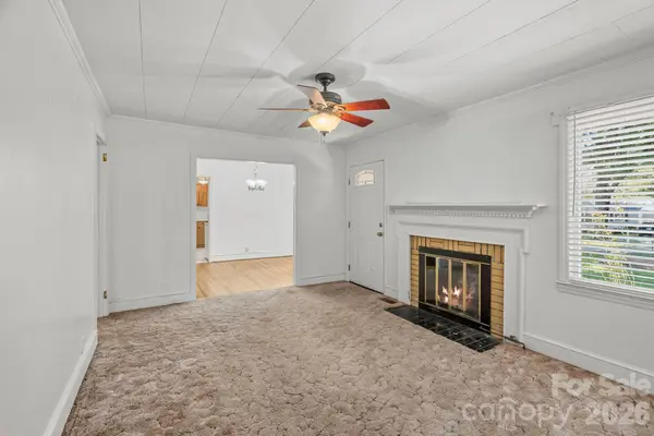 1127 Thompson AVE, Charlotte, NC 28216