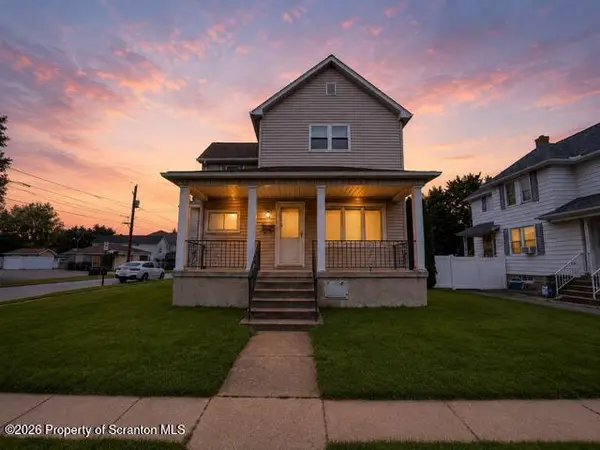 436 Cypress ST, Throop, PA 18512