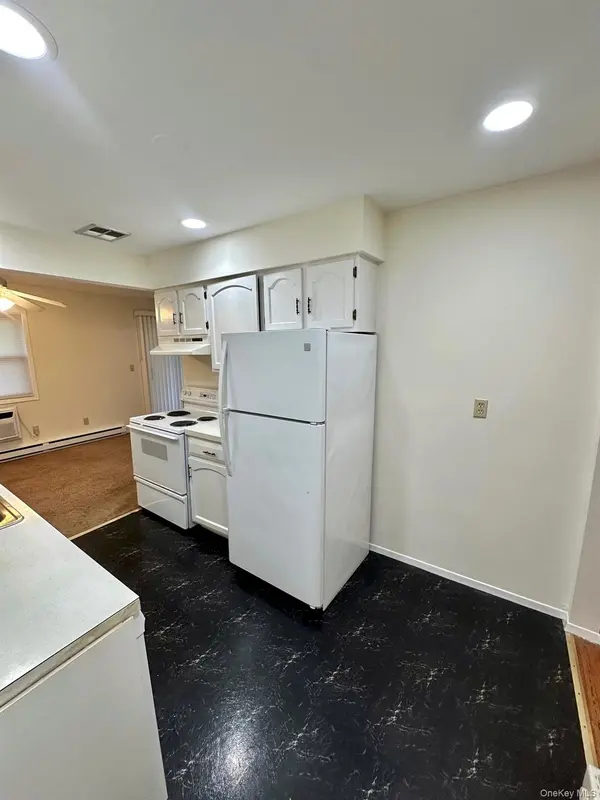 1 Germonds Village #14, Bardonia, NY 10954