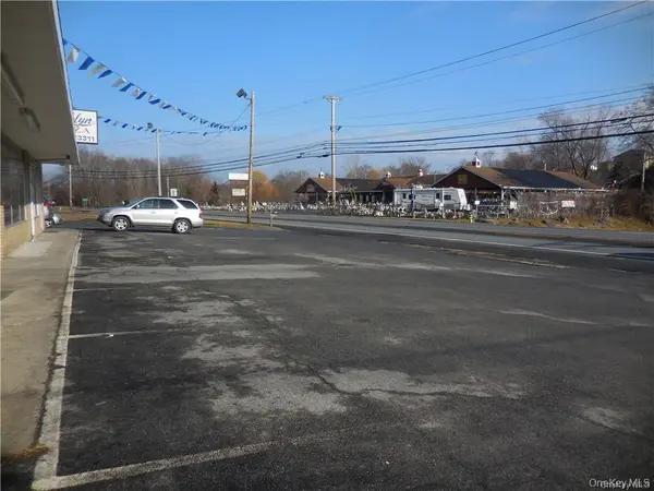 5273 Route 9w #B Middle storefront, Newburgh, NY 12550