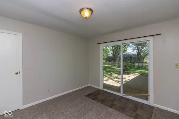 9 Greenbriar CT, Whiteland, IN 46184