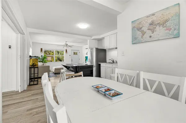 4519 BROOKSDALE DR, Sarasota, FL 34232