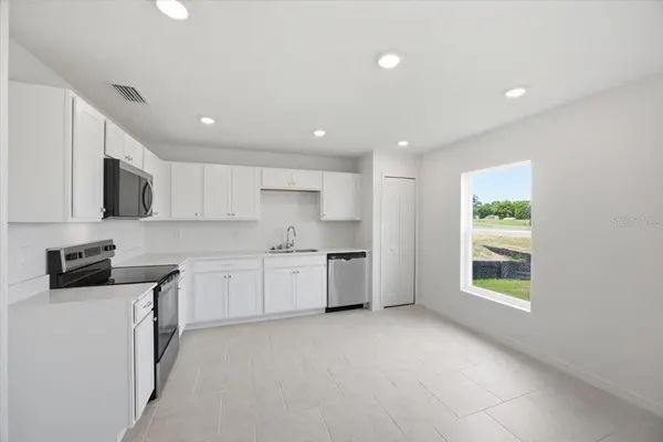 3016 CASCADE CIR, Lake Wales, FL 33898