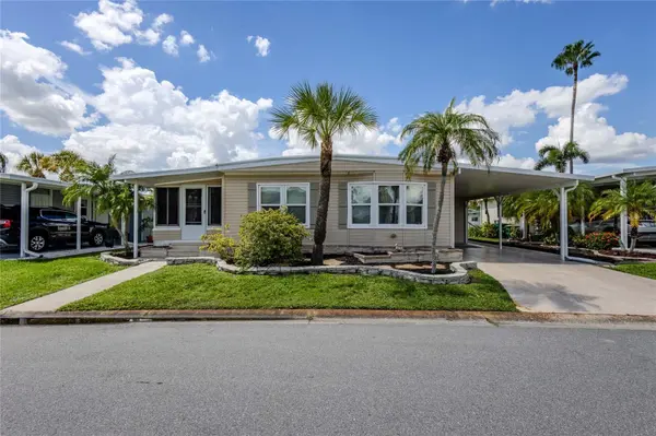 2100 KINGS HWY #305, Punta Gorda, FL 33980