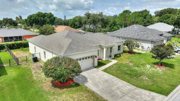 121 ALEXANDER ESTATES DR,  Auburndale,  FL 33823