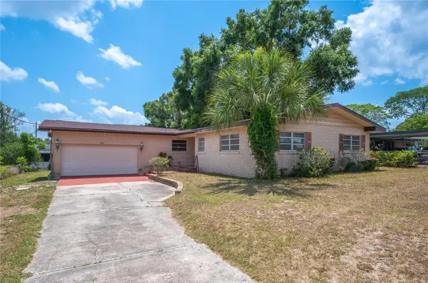 909 AVENUE S SE, Winter Haven, FL 33880