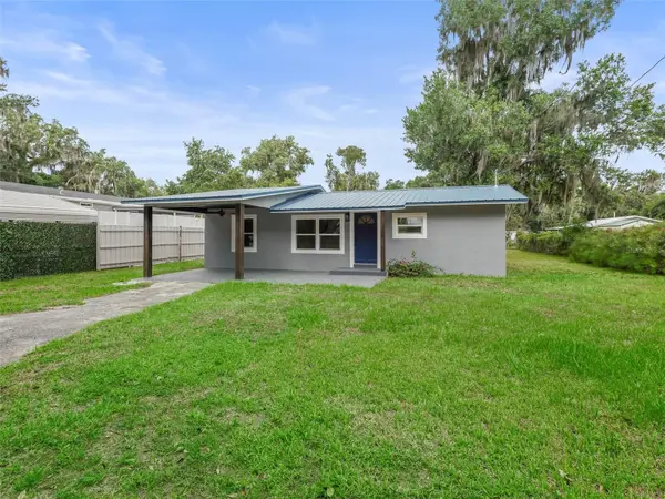 1924 CR 439C,  Lake Panasoffkee,  FL 33538
