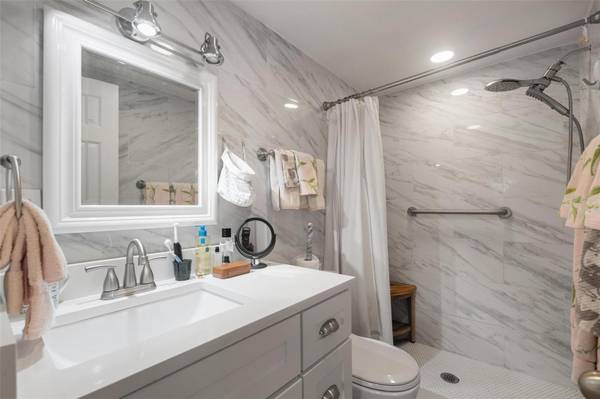 504 67TH AVE #7, St Pete Beach, FL, 33706 photo 19