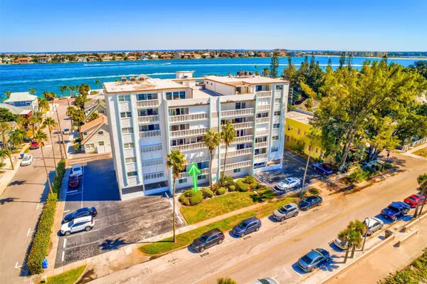 403 GULF WAY #203, St Pete Beach, FL 33706