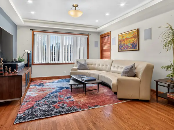 4334 N Monitor AVE, Chicago, IL 60634