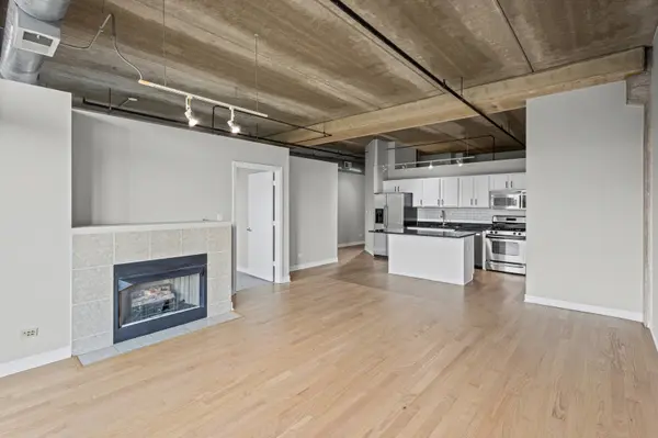 833 W 15th PL #303, Chicago, IL 60608