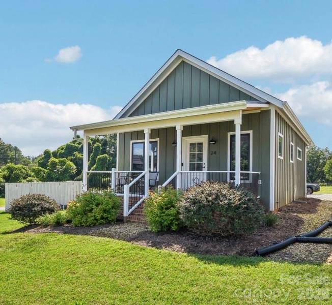 24 Cottage CT, Granite Falls, NC 28630