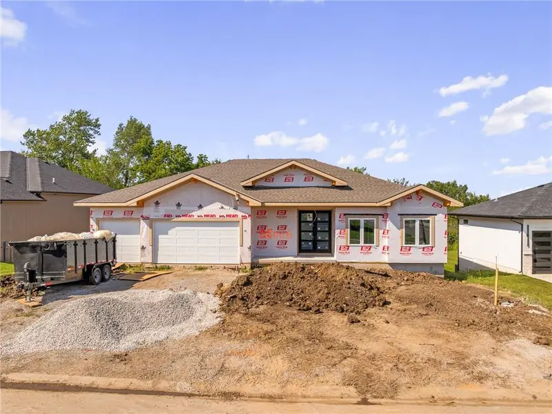 25006 W 89th ST, Lenexa, KS 66227