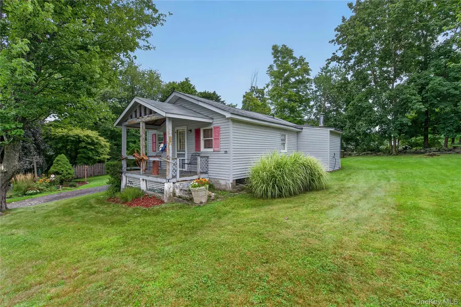 33 E Crossman AVE, Monroe, NY 10950
