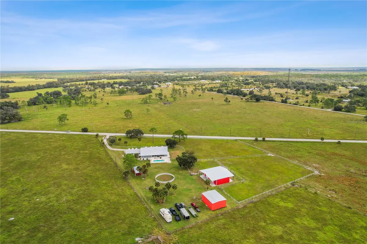 20750 N RIVER RD, Alva, FL 33920
