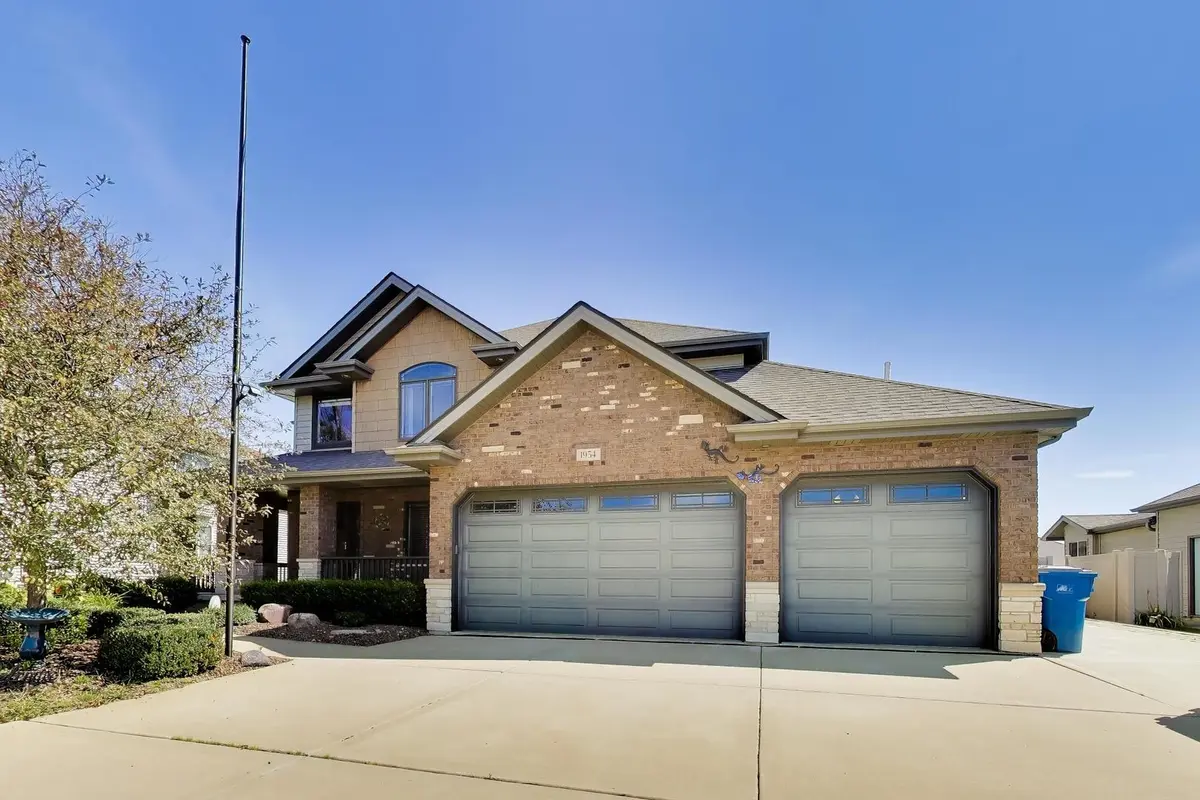 1954 Flagstone AVE, Bourbonnais, IL 60914