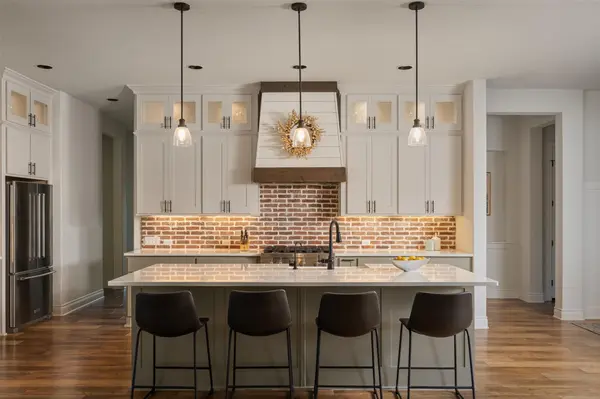 231 Gaucho WAY, Dripping Springs, TX 78620