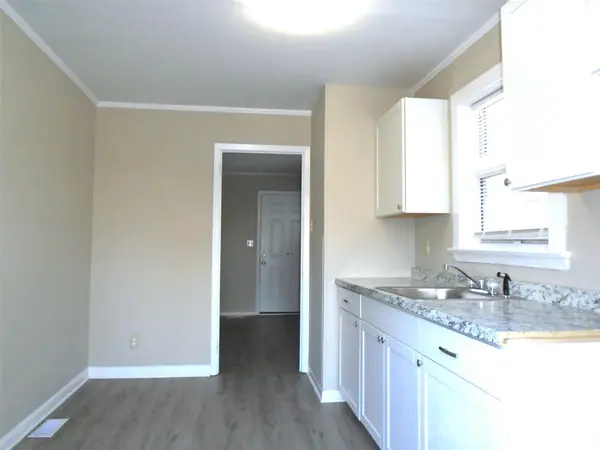 1842 Academy ST, Charlotte, NC 28205