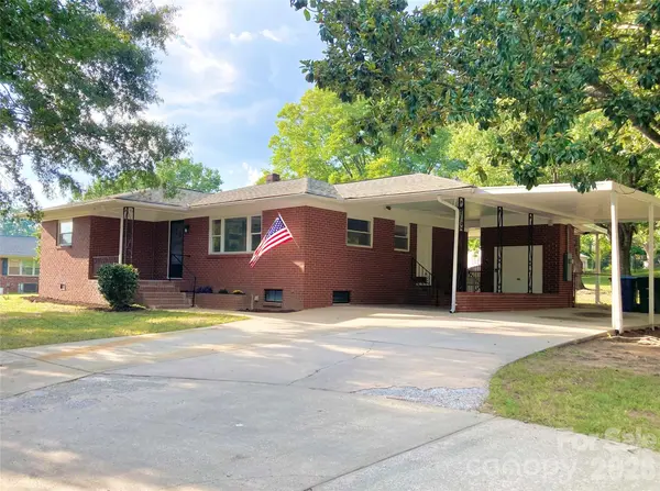 106 Hawkinstown RD, Salisbury, NC 28144