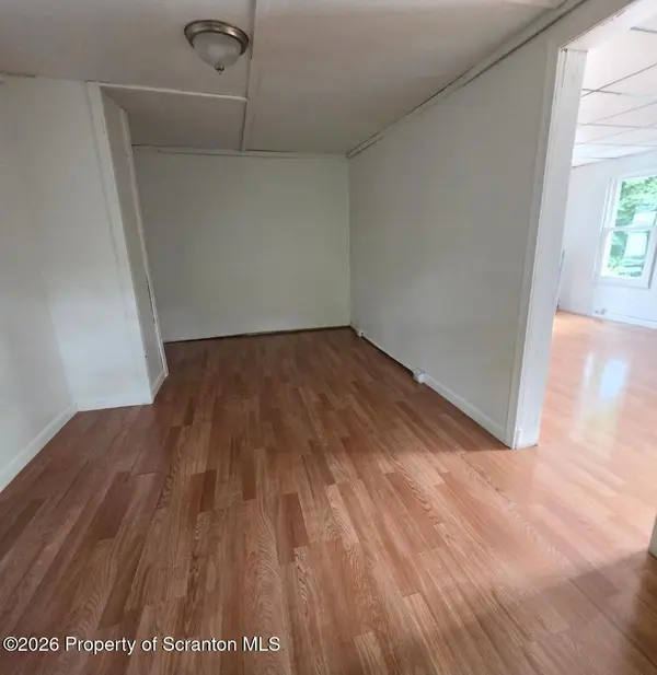 1024 S Webster AVE #2nd Floor, Scranton, PA 18505