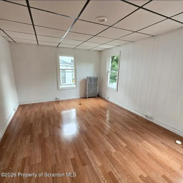 1024 S Webster AVE #2nd Floor, Scranton, PA 18505