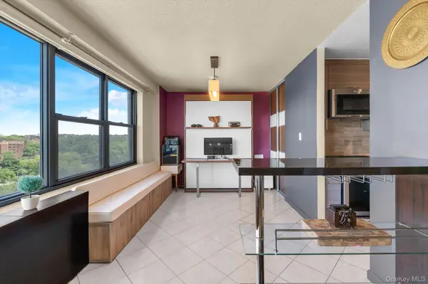 125-10 Queens BLVD #911, Kew Gardens, NY 11415
