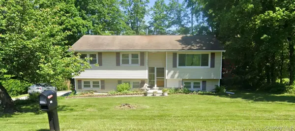 165 Delavergne AVE, Wappingers Falls, NY 12590