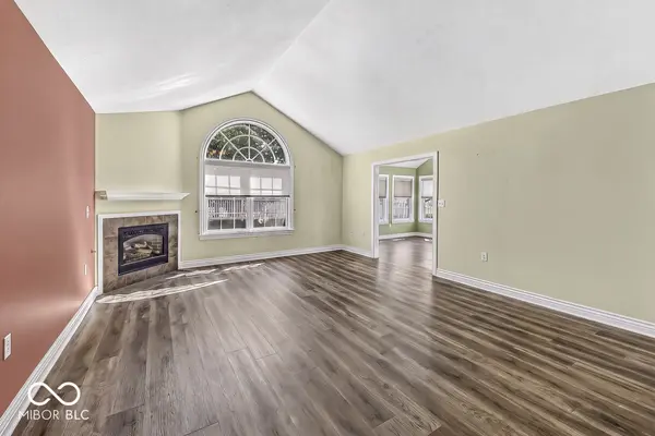 7323 Chapel Villas LN #D, Indianapolis, IN 46214