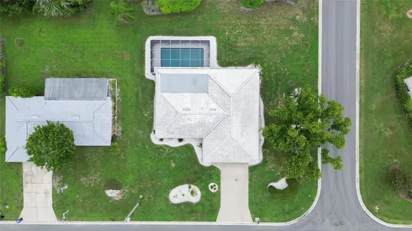 302 DEGAS DR, Nokomis, FL 34275