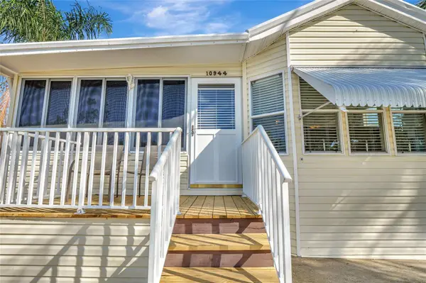 10944 SNOWY EGRET CIR, Estero, FL 33928