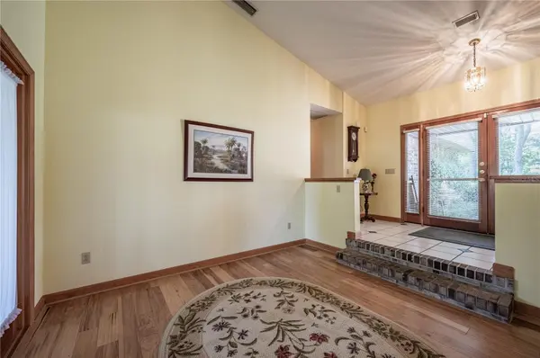 10551 LAKESHORE DR Clermont, FL 34711