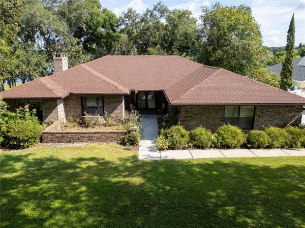 10551 LAKESHORE DR, Clermont, FL 34711