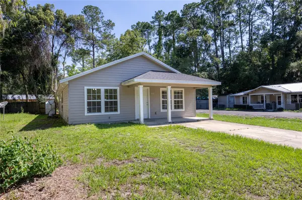 2112 NE 3RD PL, Gainesville, FL 32641