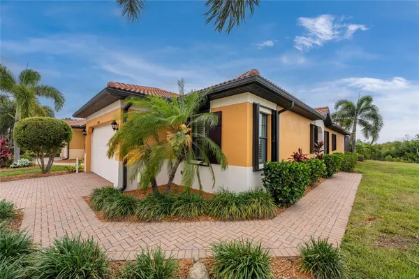 10538 CROOKED CREEK DR, Venice, FL 34293