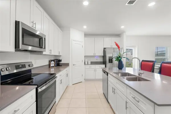 852 CITRUS RESERVE BLVD, Davenport, FL 33837