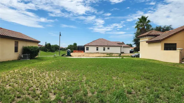 355 VILLA SORRENTO CIR,  Haines City,  FL 33844