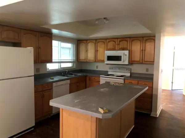 833 S MEANDER DR, Altamonte Springs, FL 32714