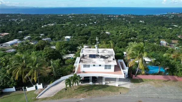 S-10 TOP MAST AVE, Vieques, PR 00765