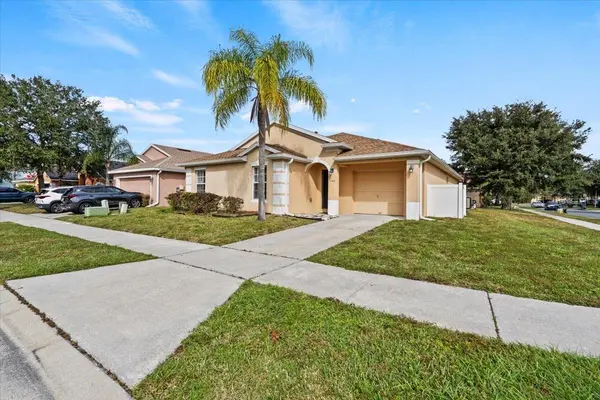 1162 SANDY RIDGE DR, Davenport, FL 33896
