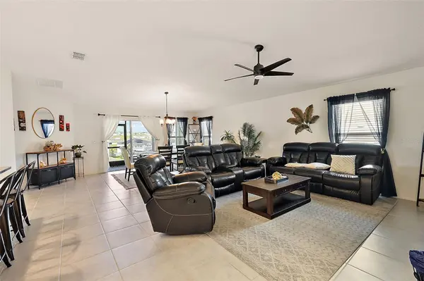 1751 WILSON PRAIRIE CIR, Groveland, FL 34736