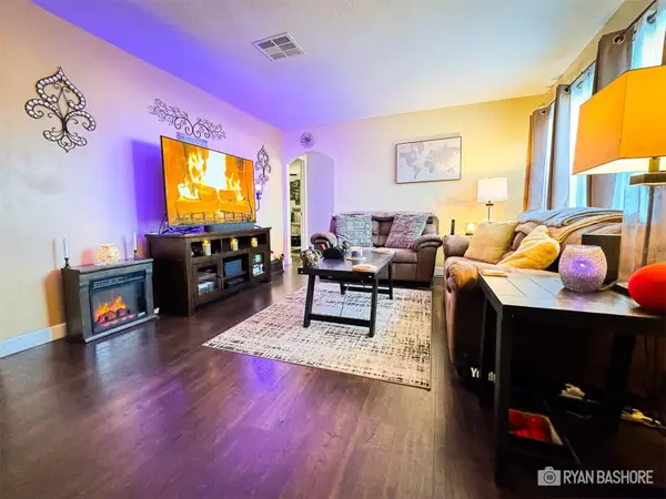 9301 BARRINGTON LN, Port Richey, FL 34668