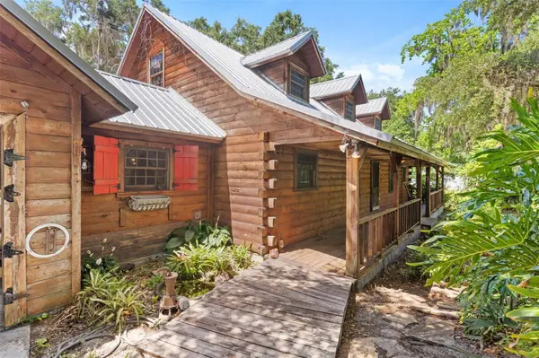 9554 MCINTOSH RD, Dover, FL 33527