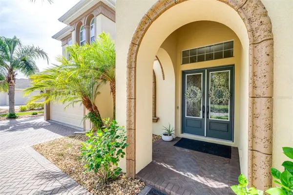 32300 SUMMERGLADE DR, Wesley Chapel, FL 33545