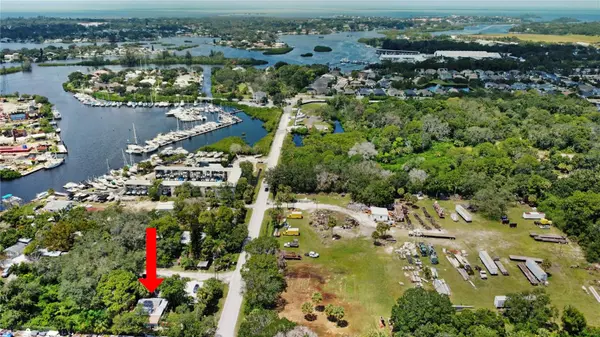 203 ANCLOTE RD, Tarpon Springs, FL 34689