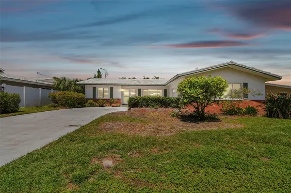 2052 IMPERIAL WAY, Clearwater, FL 33764