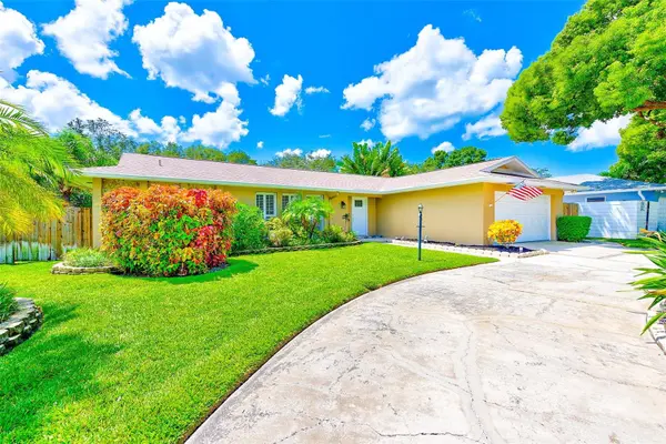 14354 110TH TER, Largo, FL 33774