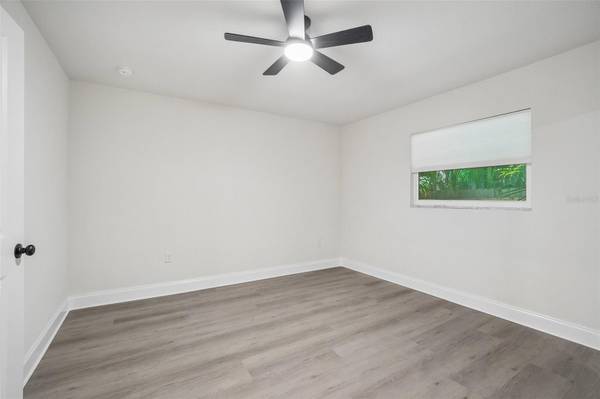1810 MARYLAND AVE NE, St Petersburg, FL, 33703 photo 16