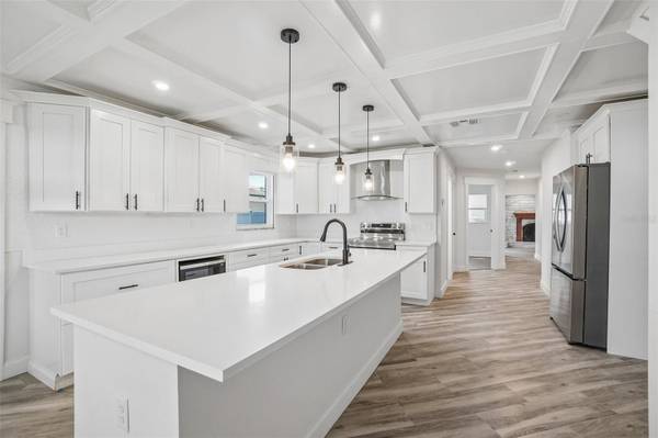 1810 MARYLAND AVE NE, St Petersburg, FL, 33703 photo 7